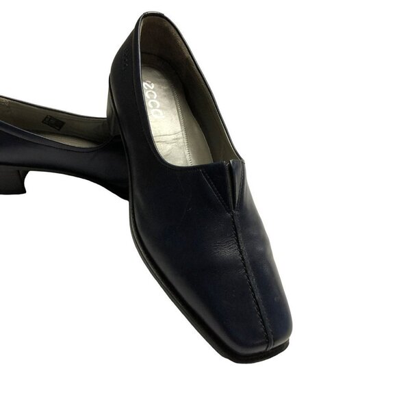 ECCO NAVY LEATHER LOAFER  SLIP ON SHOES SIZE 39 EU 8.5 US - Picture 1 of 14